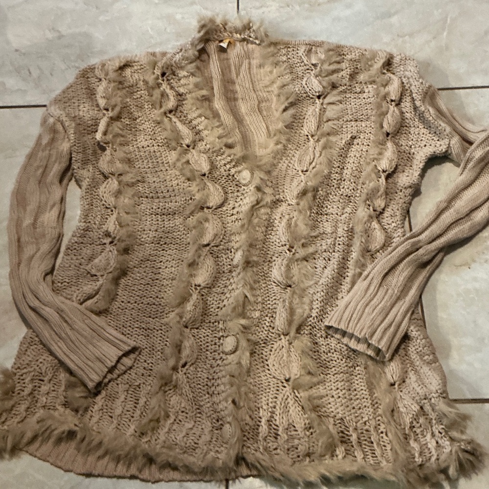 Cozy Cable Knit Cardigan - Beige